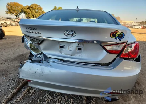 2013 Hyundai Sonata Se z USA, uszkodzony, nr VIN 5NPEC4AC9DH770090